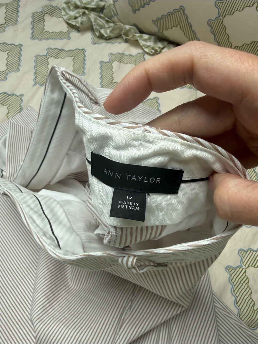 Ann Taylor White and Light tan and white seersucker Trousers - Picture 3 of 4